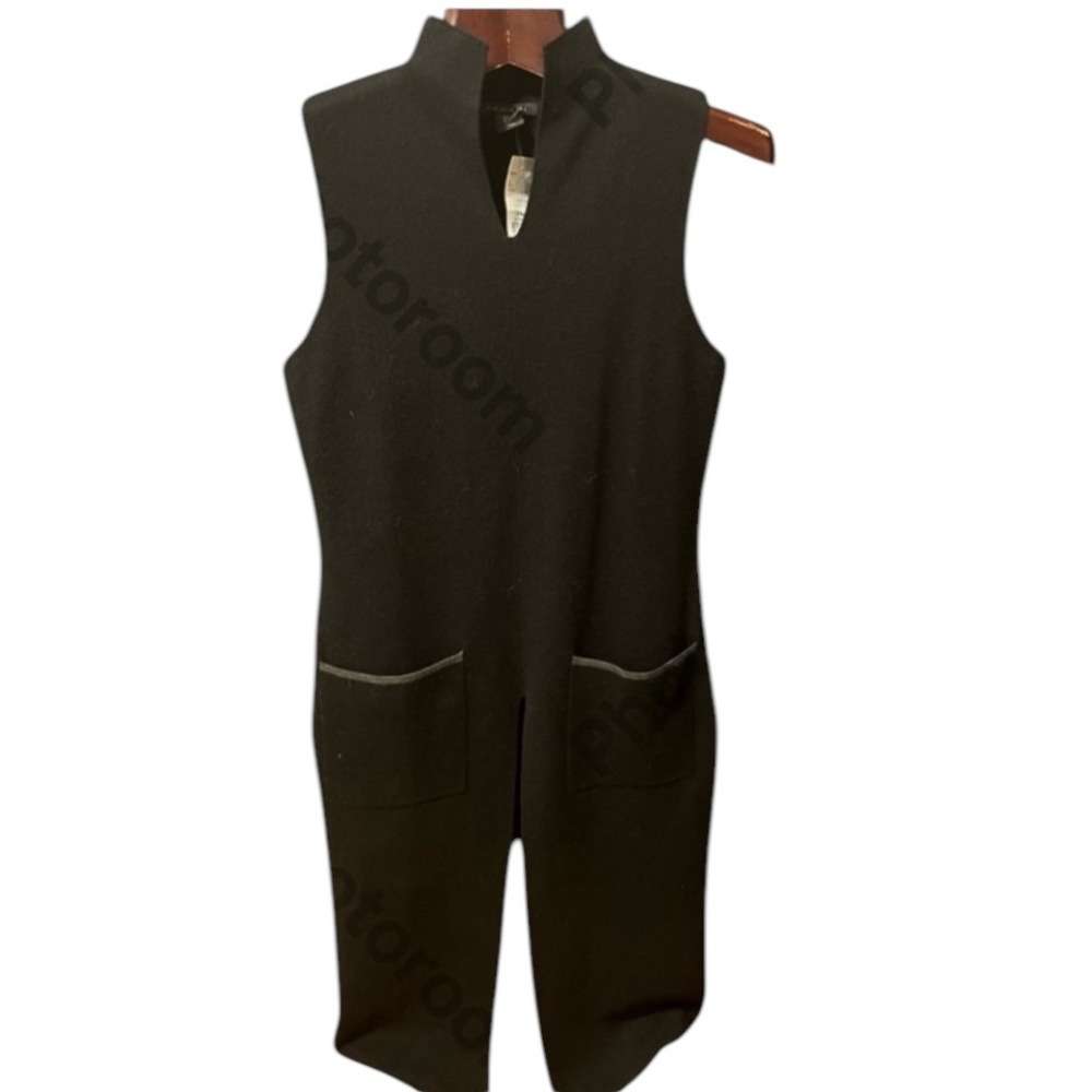 Brand new Tahari winter fine knit long dress with front split size L